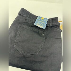 NWT Democracy Ab Solution Mold & Hold Women’s Jean Shorts Black Sz 24W  W6